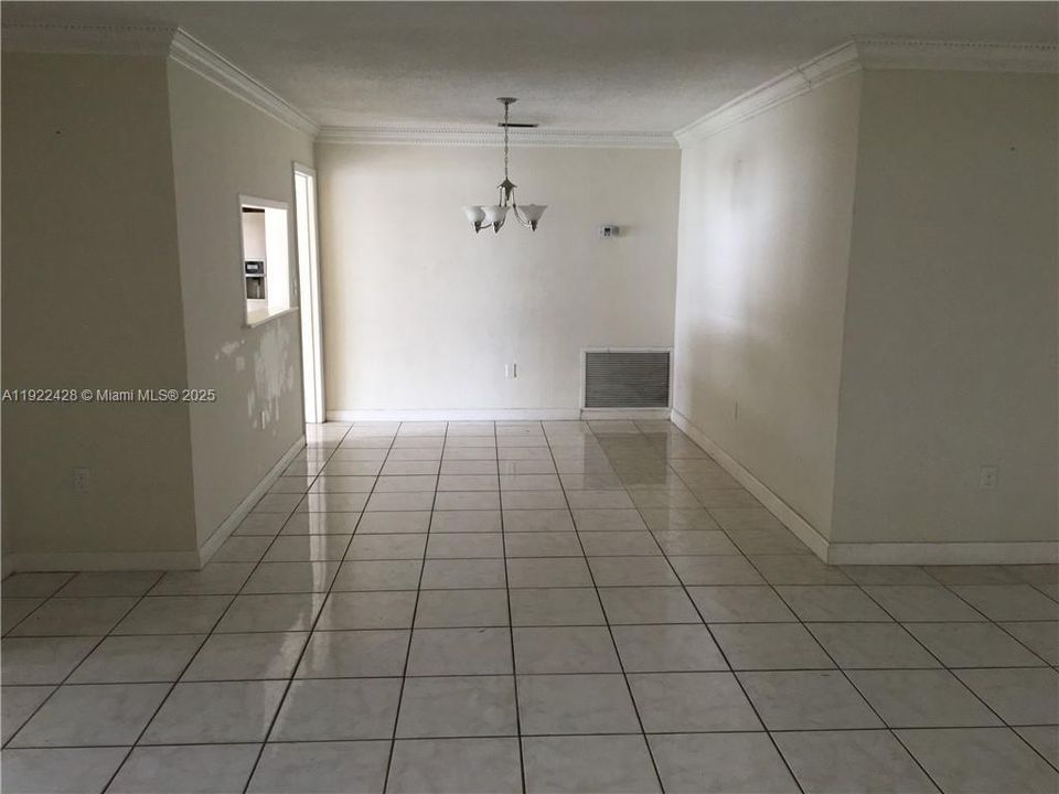 For Rent: $3,000 (3 beds, 2 baths, 1675 Square Feet)