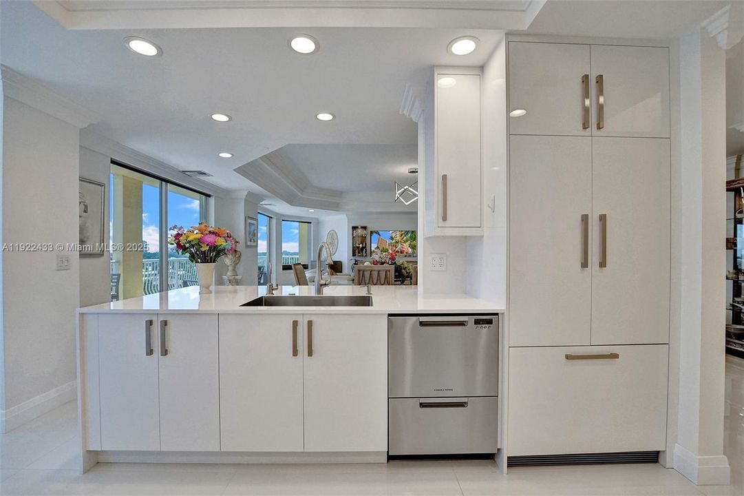 For Sale: $1,350,000 (3 beds, 2 baths, 2237 Square Feet)