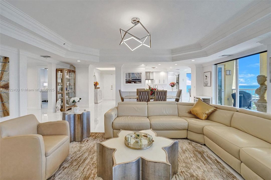 For Sale: $1,350,000 (3 beds, 2 baths, 2237 Square Feet)