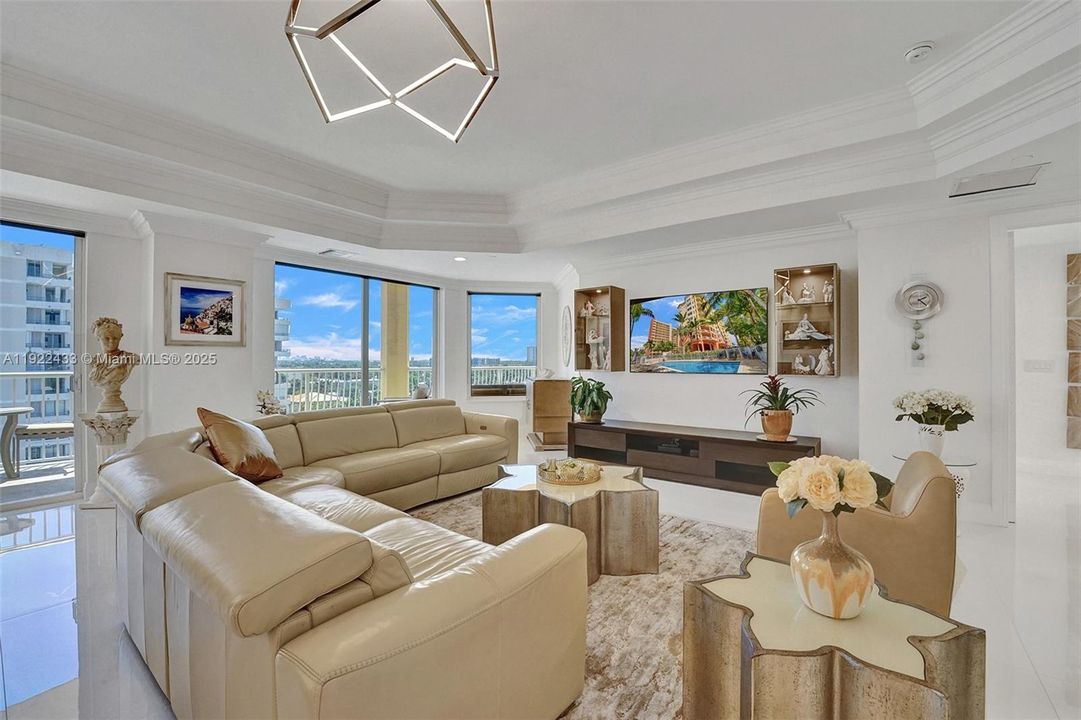 For Sale: $1,350,000 (3 beds, 2 baths, 2237 Square Feet)