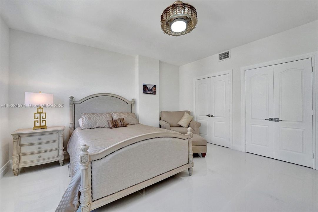 For Sale: $1,350,000 (3 beds, 2 baths, 2237 Square Feet)