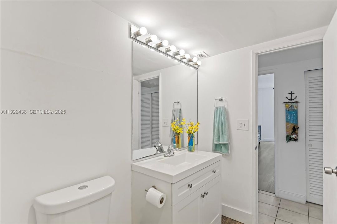 For Sale: $459,000 (2 beds, 2 baths, 1525 Square Feet)