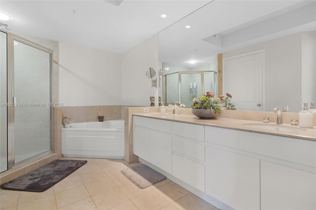 For Rent: $8,500 (2 beds, 2 baths, 1694 Square Feet)