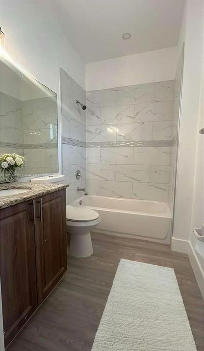 В аренду: $2,500 (3 спален, 2 ванн, 992 Квадратных фут)