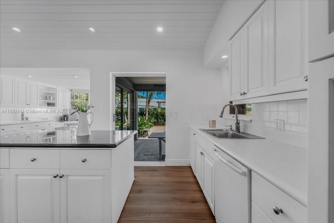 待售: $4,950,000 (3 贝兹, 3 浴室, 3382 平方英尺)