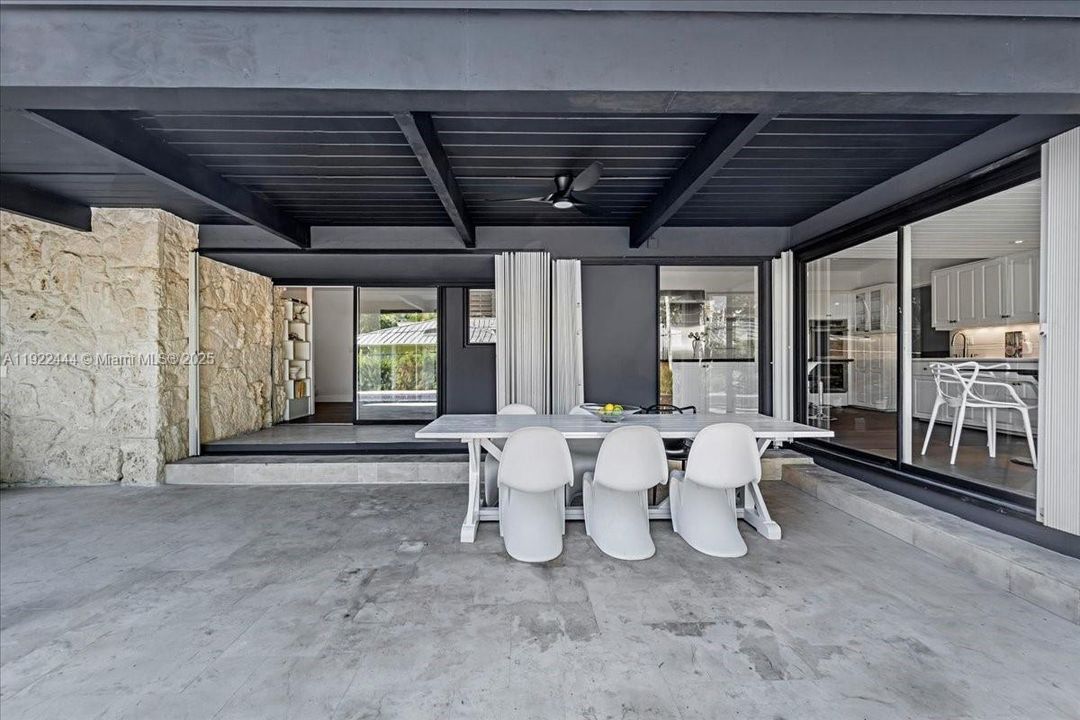 待售: $4,950,000 (3 贝兹, 3 浴室, 3382 平方英尺)