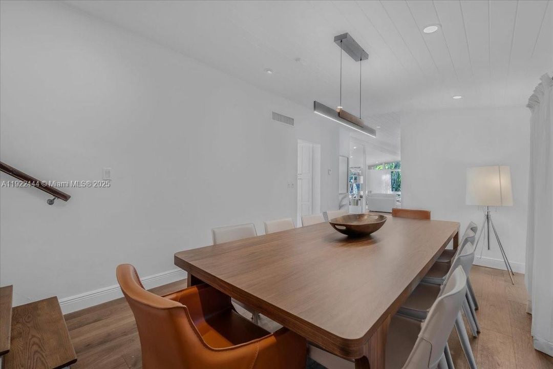 待售: $4,950,000 (3 贝兹, 3 浴室, 3382 平方英尺)