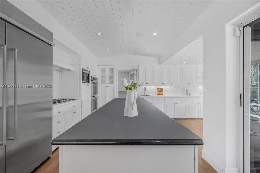 待售: $4,950,000 (3 贝兹, 3 浴室, 3382 平方英尺)