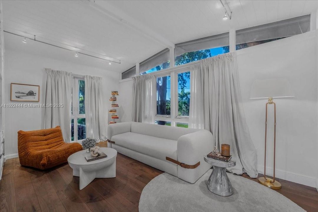 待售: $4,950,000 (3 贝兹, 3 浴室, 3382 平方英尺)