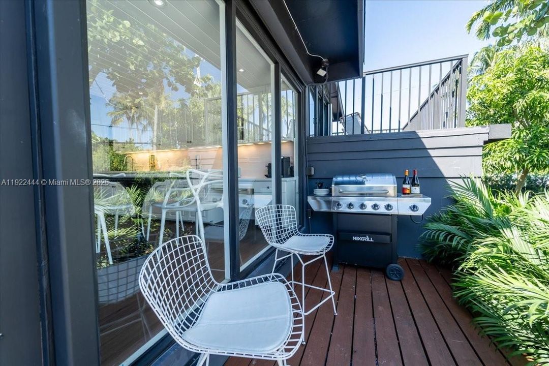 待售: $4,950,000 (3 贝兹, 3 浴室, 3382 平方英尺)