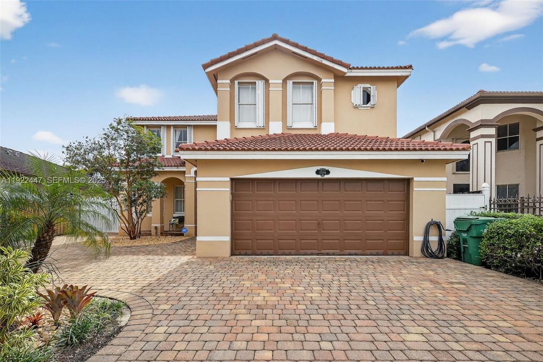 待售: $995,000 (4 贝兹, 3 浴室, 3043 平方英尺)