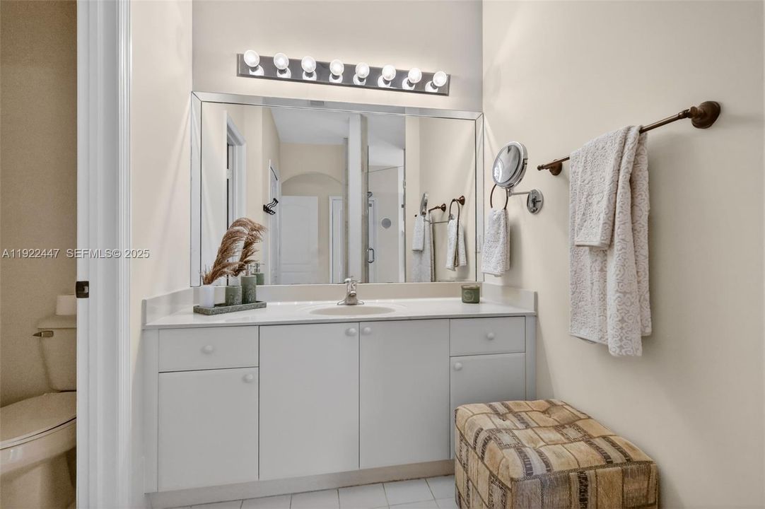 待售: $995,000 (4 贝兹, 3 浴室, 3043 平方英尺)