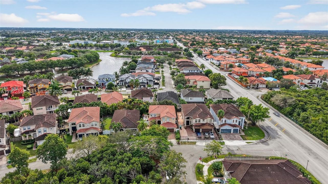 待售: $995,000 (4 贝兹, 3 浴室, 3043 平方英尺)