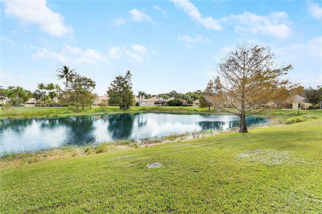 待售: $915,000 (3 贝兹, 3 浴室, 2221 平方英尺)