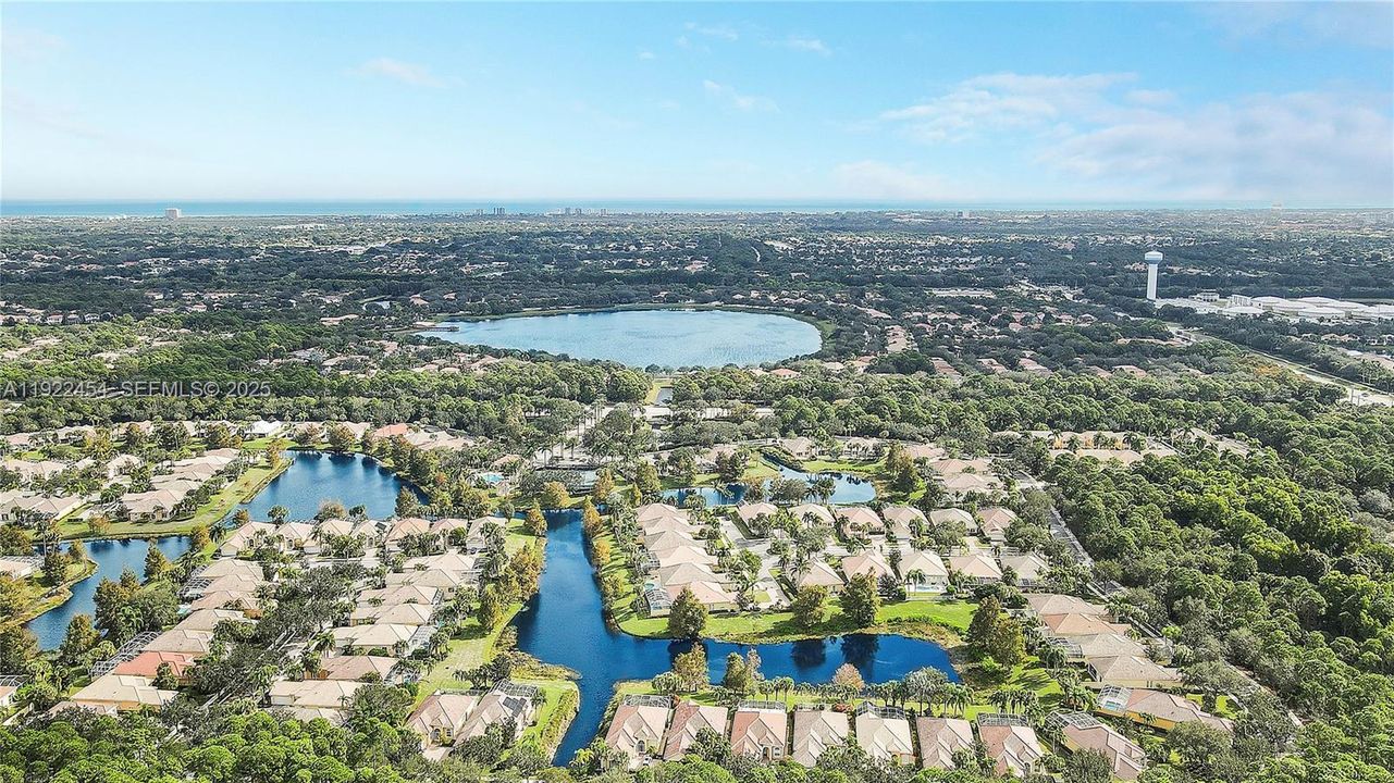 待售: $915,000 (3 贝兹, 3 浴室, 2221 平方英尺)