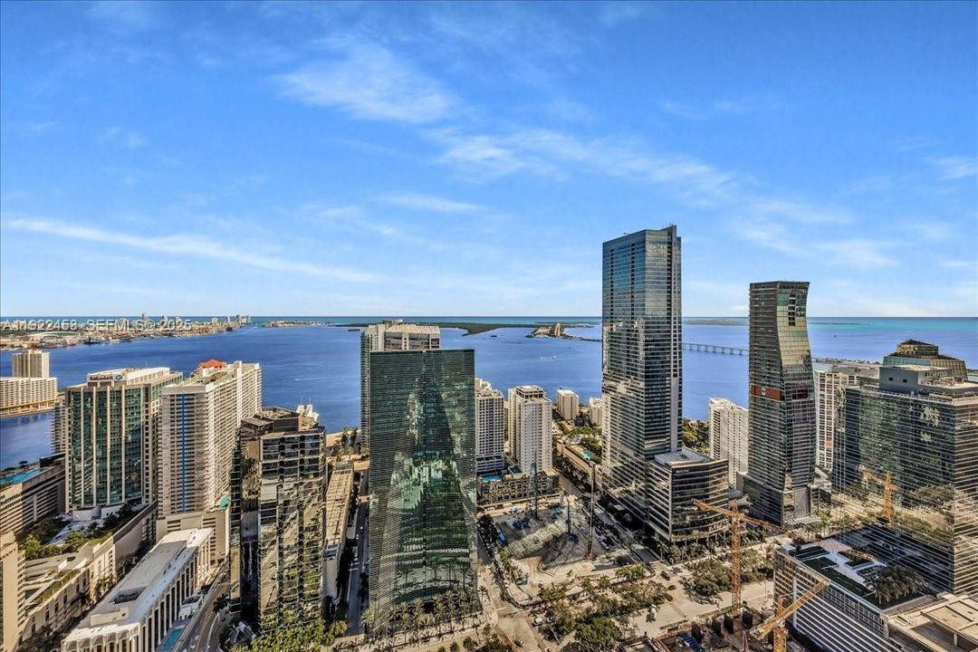 На продажу: $5,500,000 (4 спален, 3 ванн, 2195 Квадратных фут)