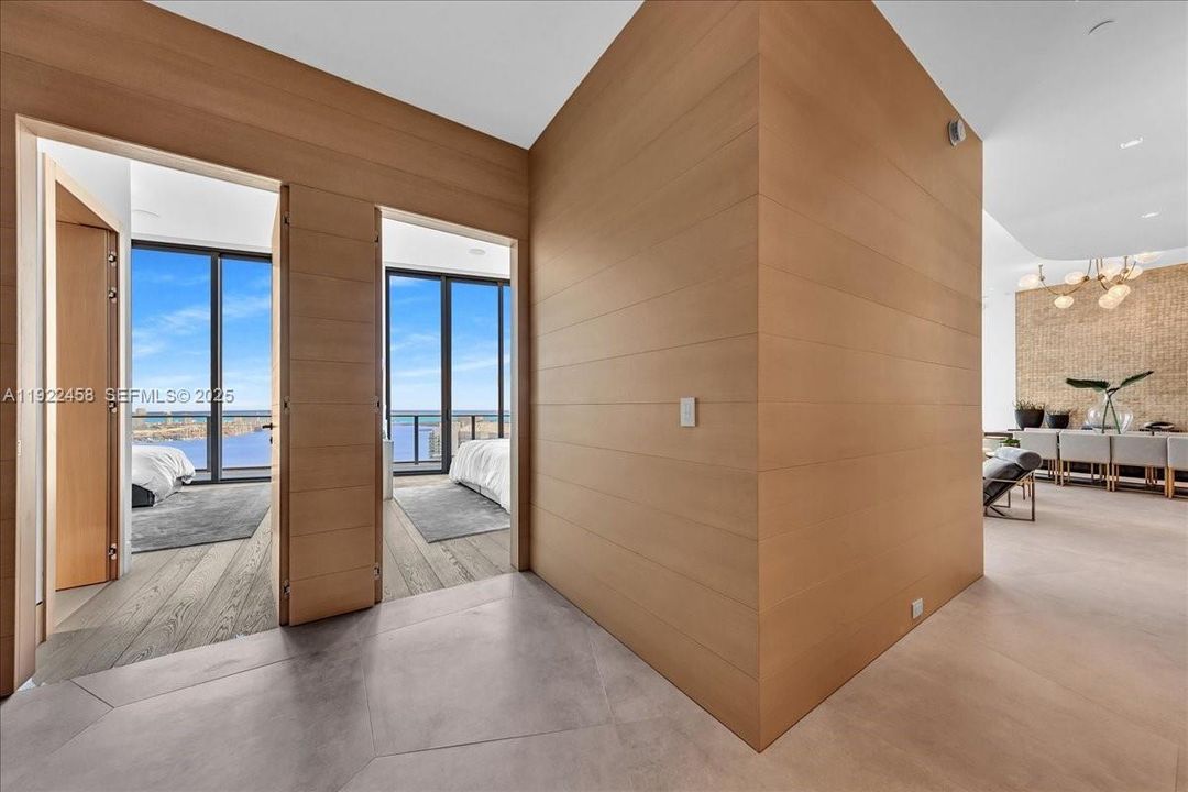 На продажу: $5,500,000 (4 спален, 3 ванн, 2195 Квадратных фут)