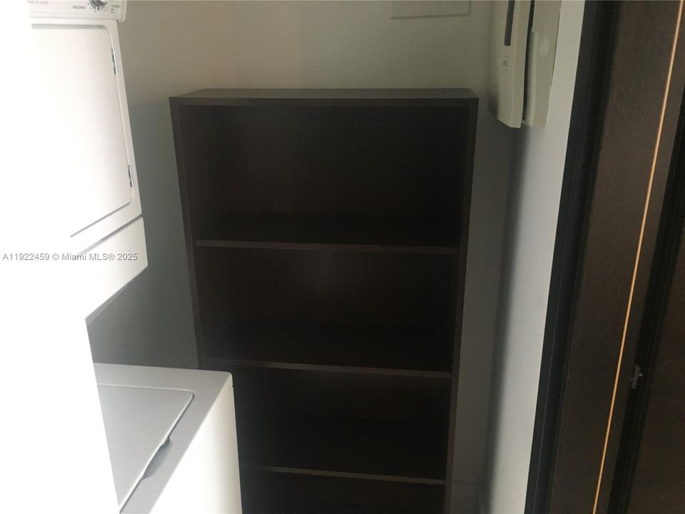 En Venta: $539,900 (1 camas, 1 baños, 1011 Pies cuadrados)