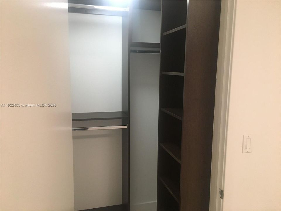 En Venta: $539,900 (1 camas, 1 baños, 1011 Pies cuadrados)