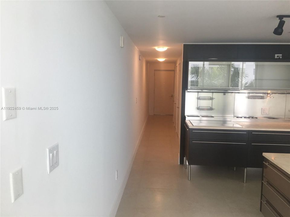 En Venta: $539,900 (1 camas, 1 baños, 1011 Pies cuadrados)