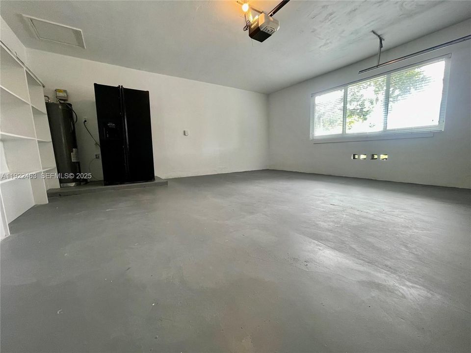 For Rent: $8,200 (4 beds, 2 baths, 2234 Square Feet)