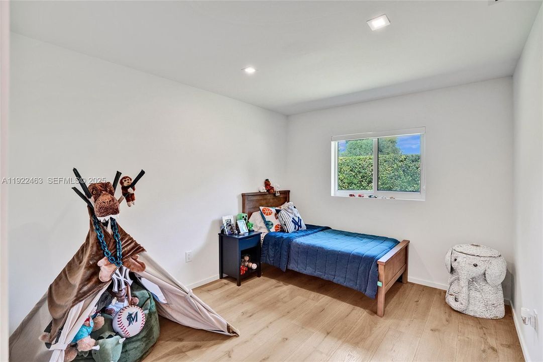 For Rent: $8,200 (4 beds, 2 baths, 2234 Square Feet)