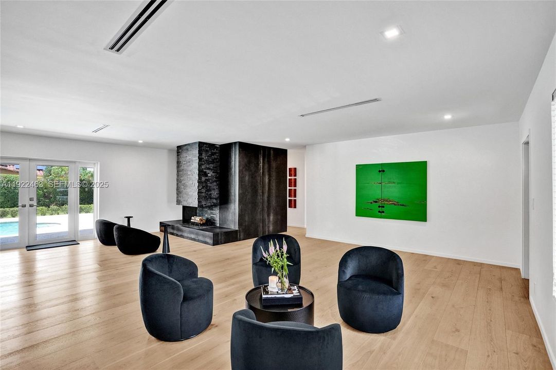 For Rent: $8,200 (4 beds, 2 baths, 2234 Square Feet)