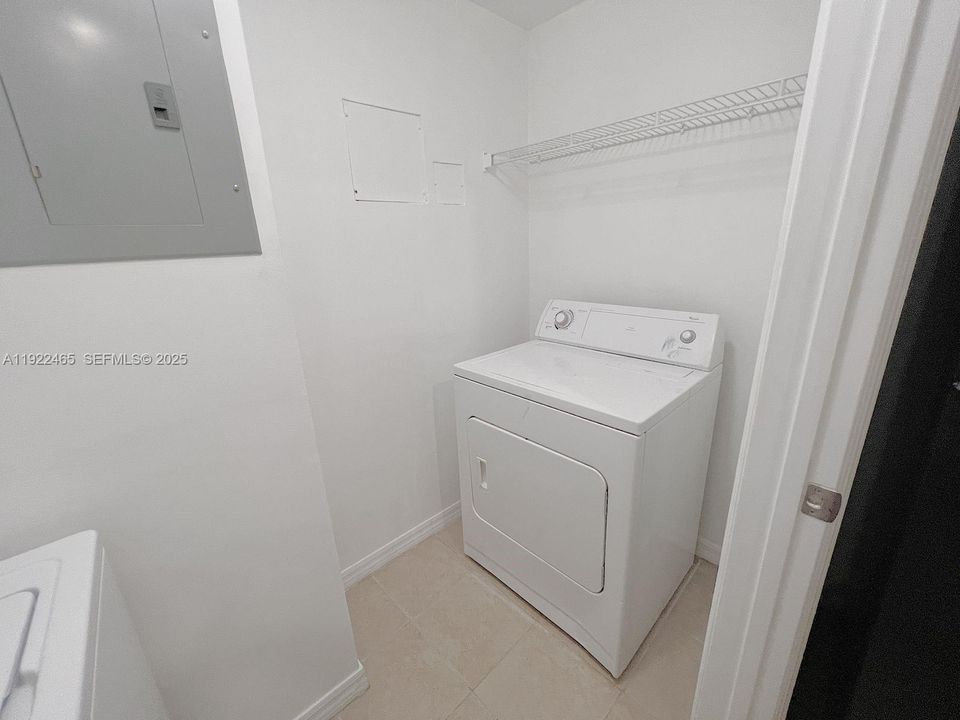 В аренду: $2,900 (1 спален, 1 ванн, 763 Квадратных фут)