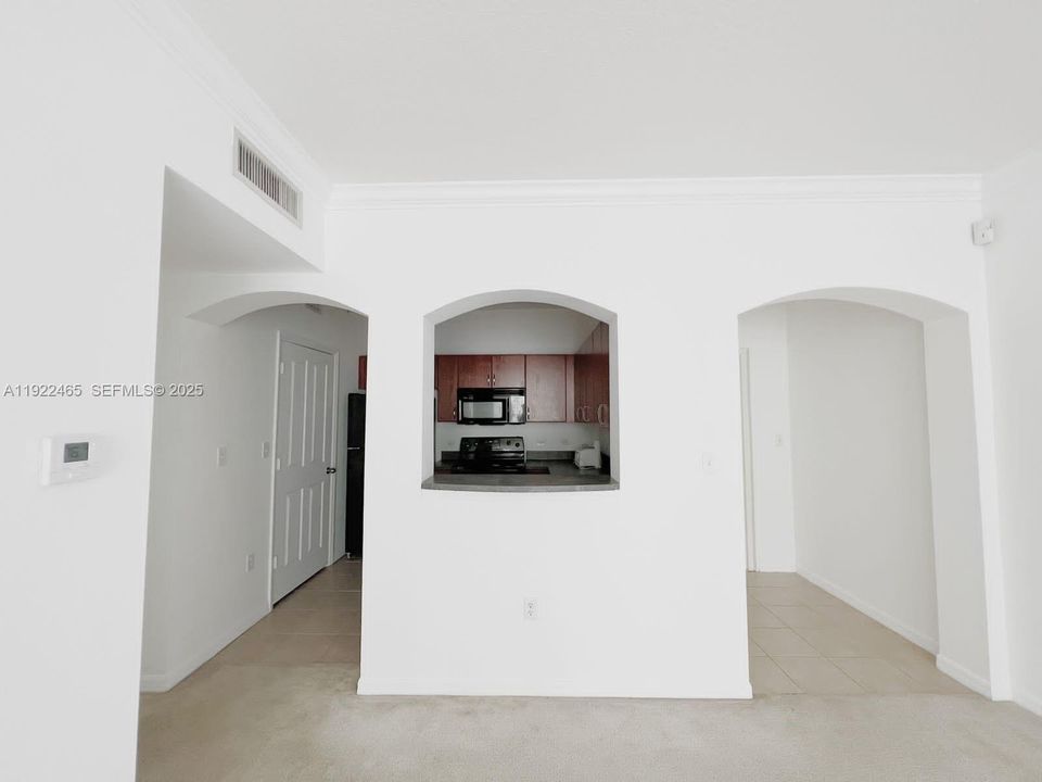 В аренду: $2,900 (1 спален, 1 ванн, 763 Квадратных фут)