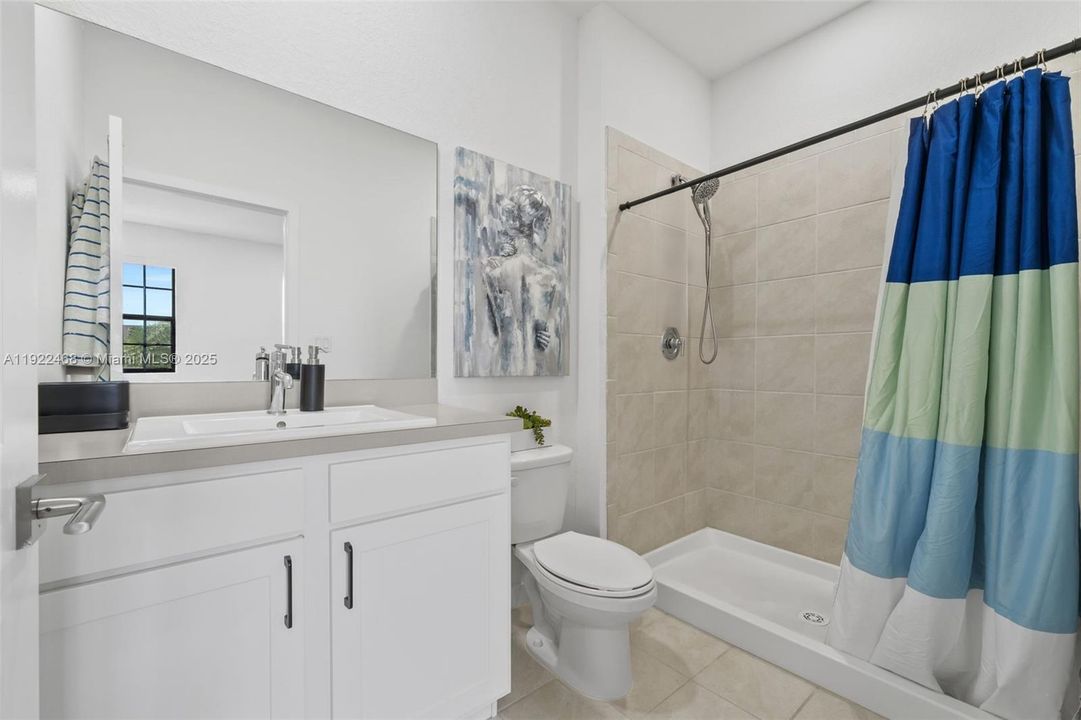 For Sale: $338,500 (3 beds, 2 baths, 1466 Square Feet)