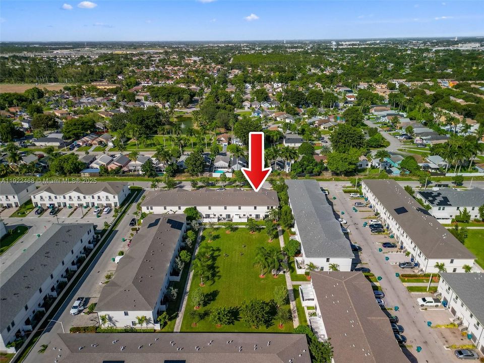 For Sale: $338,500 (3 beds, 2 baths, 1466 Square Feet)