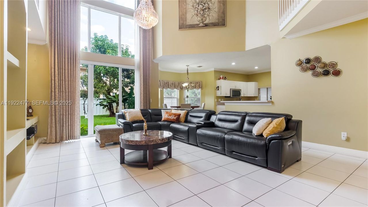 待售: $975,000 (5 贝兹, 4 浴室, 3646 平方英尺)