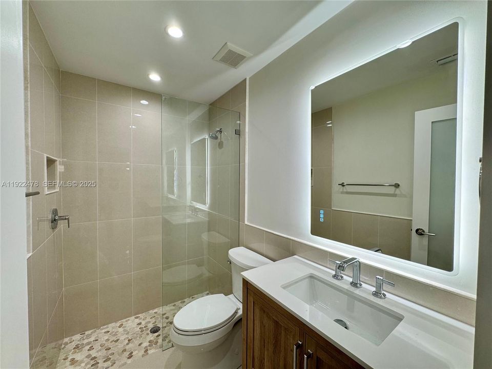 For Rent: $4,000 (2 beds, 2 baths, 1280 Square Feet)