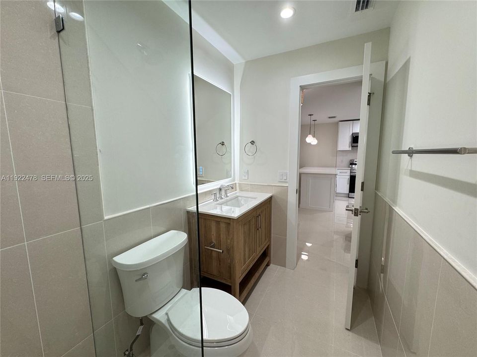 For Rent: $4,000 (2 beds, 2 baths, 1280 Square Feet)