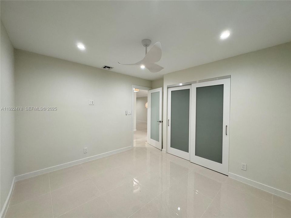 For Rent: $4,000 (2 beds, 2 baths, 1280 Square Feet)