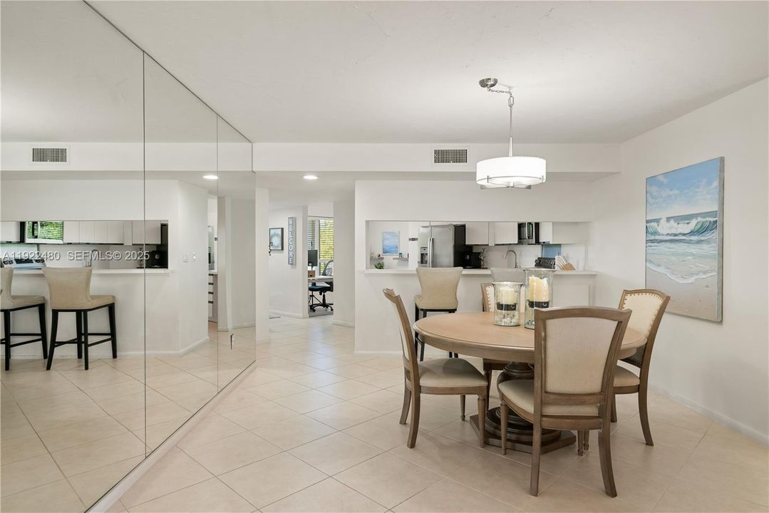 For Sale: $1,195,000 (2 beds, 2 baths, 1736 Square Feet)