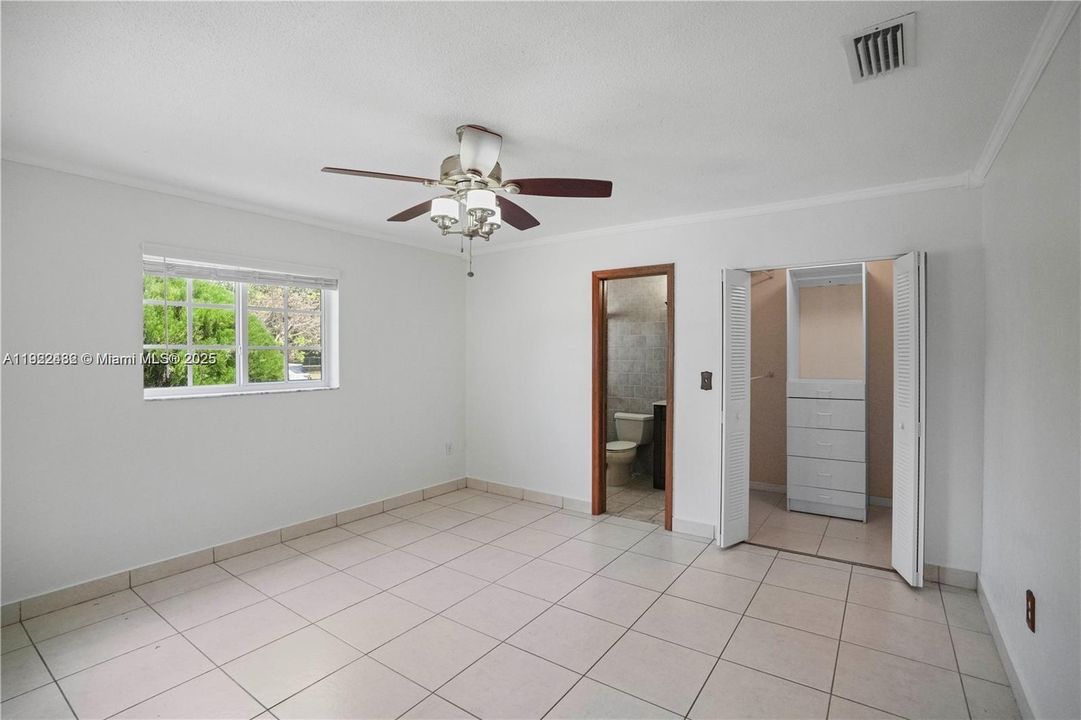 For Sale: $1,299,999 (4 beds, 3 baths, 1770 Square Feet)