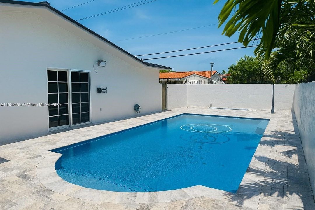 For Sale: $1,299,999 (4 beds, 3 baths, 1770 Square Feet)