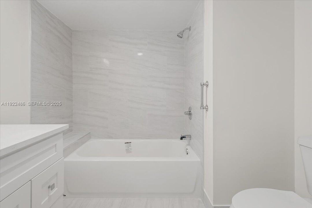 For Sale: $259,000 (2 beds, 2 baths, 1252 Square Feet)