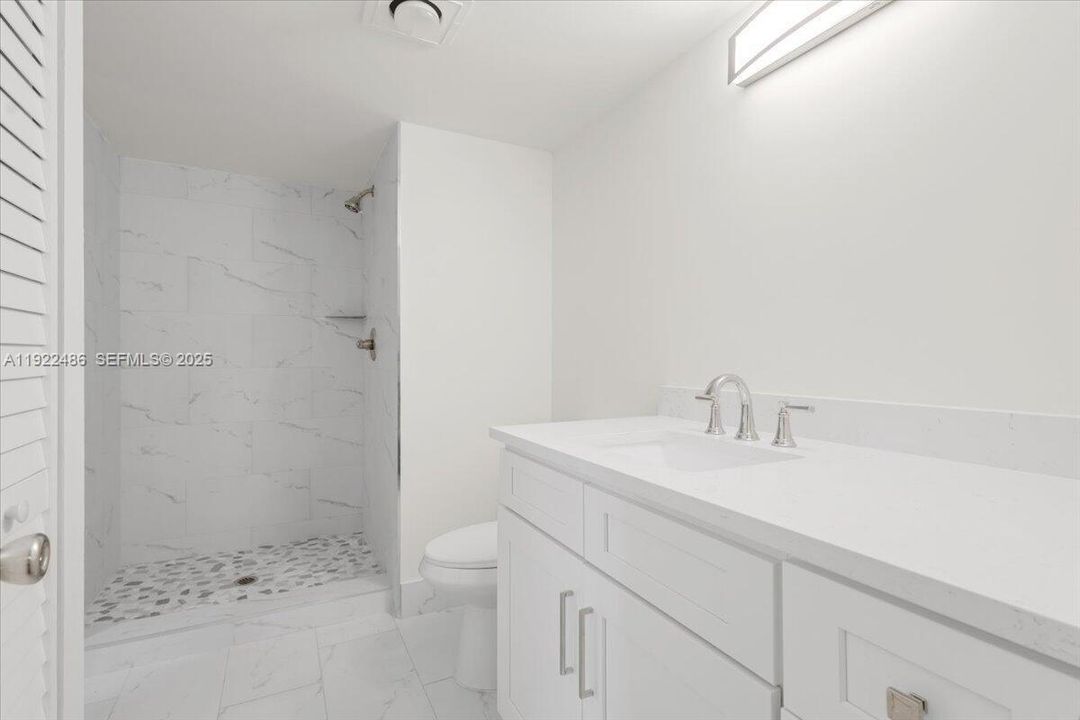 For Sale: $259,000 (2 beds, 2 baths, 1252 Square Feet)