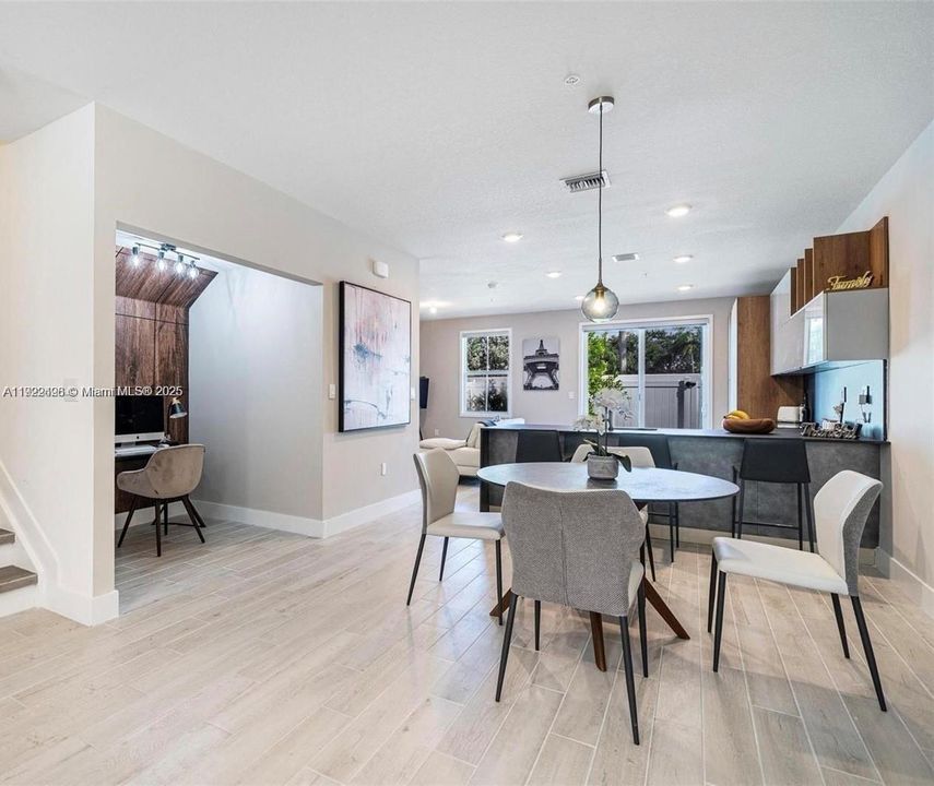 For Sale: $724,888 (4 beds, 3 baths, 2260 Square Feet)