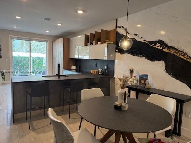 For Sale: $724,888 (4 beds, 3 baths, 2260 Square Feet)