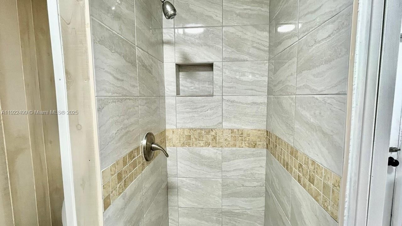 2ND BATH SHOWER ALL TILES