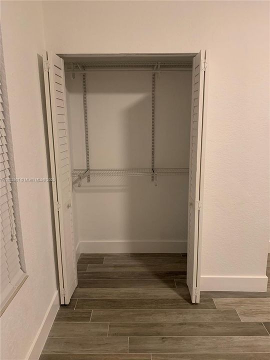 В аренду: $1,400 (0 спален, 1 ванн, 332 Квадратных фут)