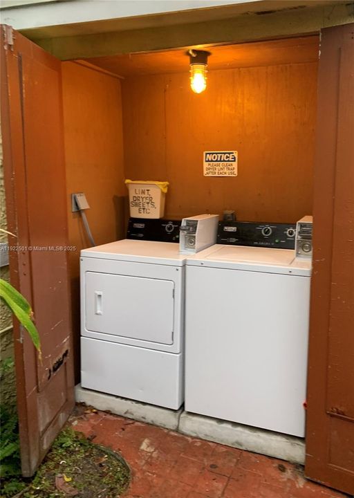 В аренду: $1,400 (0 спален, 1 ванн, 332 Квадратных фут)