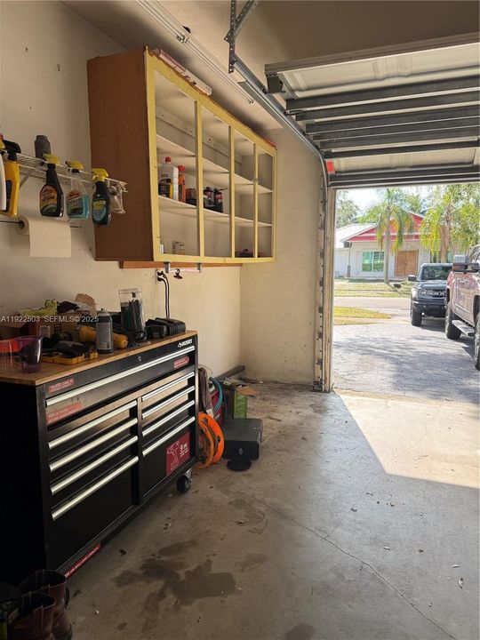 For Sale: $775,000 (4 beds, 2 baths, 2605 Square Feet)