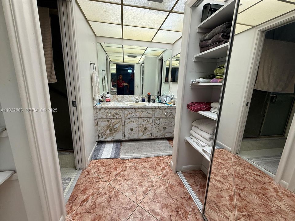 For Sale: $775,000 (4 beds, 2 baths, 2605 Square Feet)