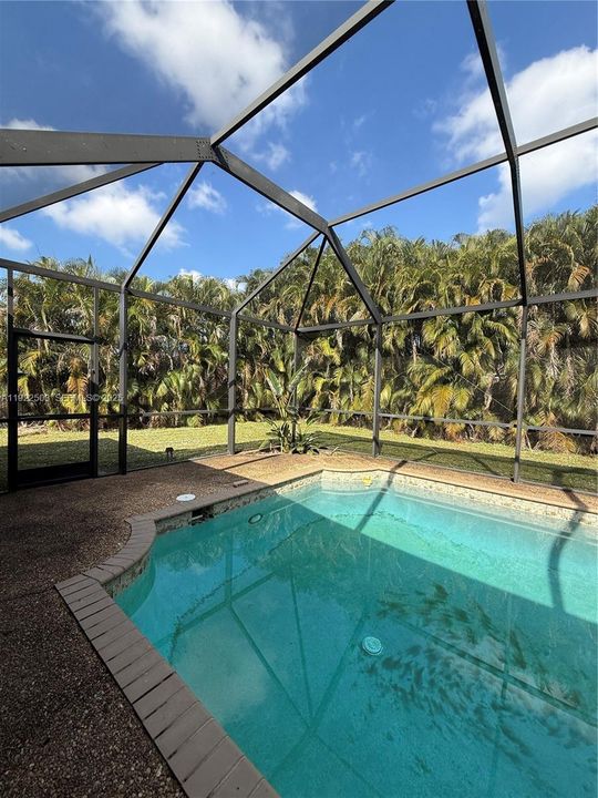 For Sale: $775,000 (4 beds, 2 baths, 2605 Square Feet)