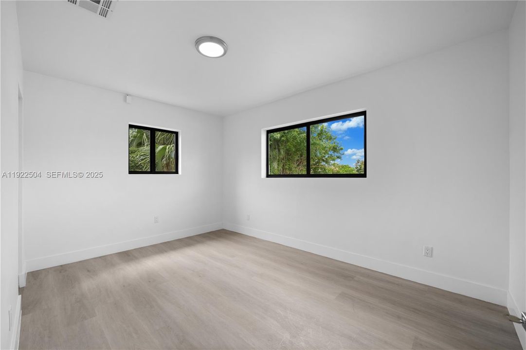 For Sale: $585,900 (6 beds, 3 baths, 2329 Square Feet)