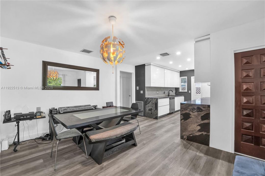 For Sale: $630,000 (3 beds, 2 baths, 1527 Square Feet)